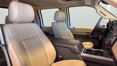 2013 Ford Super Duty F-350 DRW Lariat