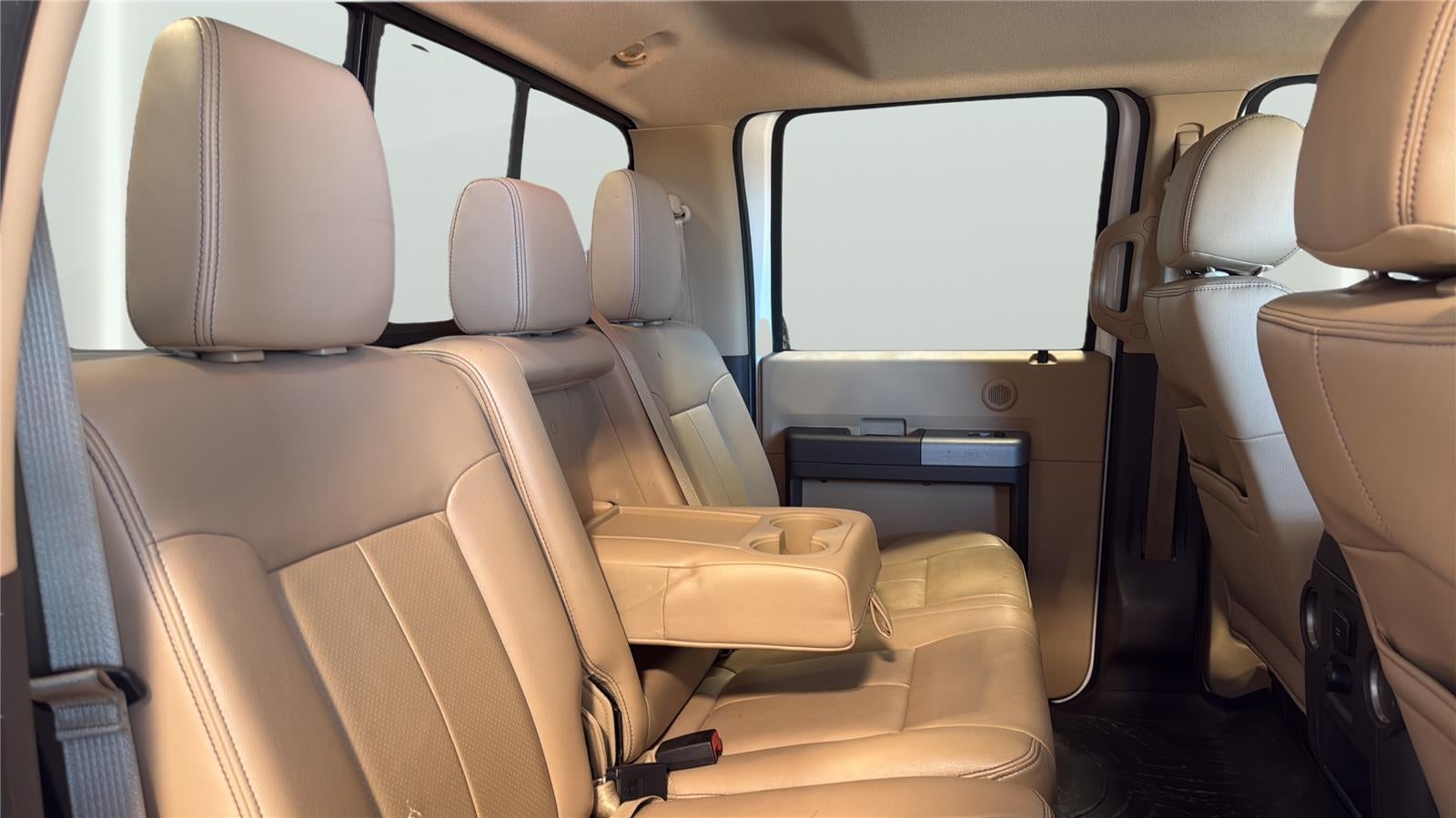 2013 Ford Super Duty F-350 DRW Lariat