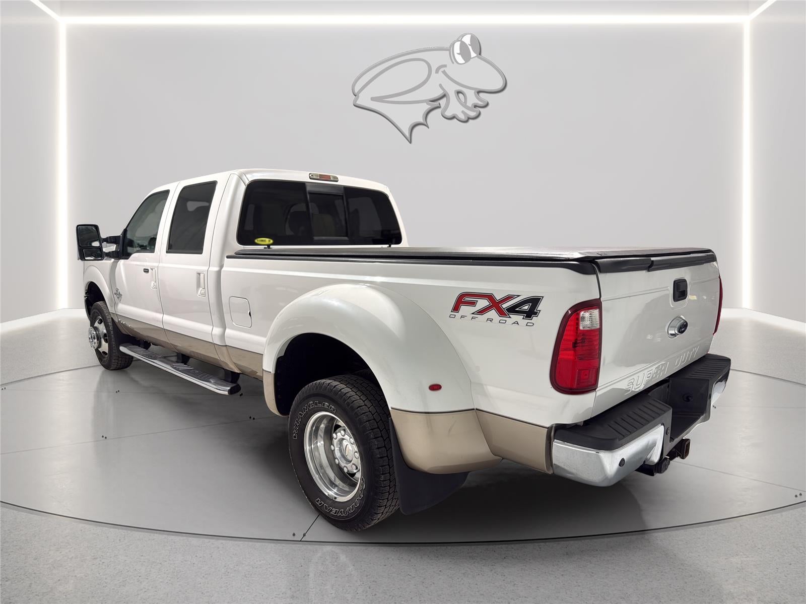 2013 Ford Super Duty F-350 DRW Lariat