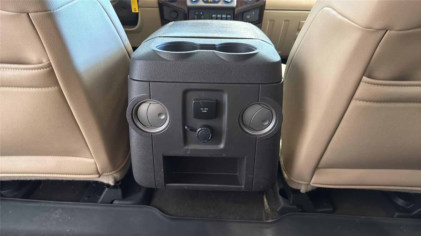 2013 Ford Super Duty F-350 DRW Lariat