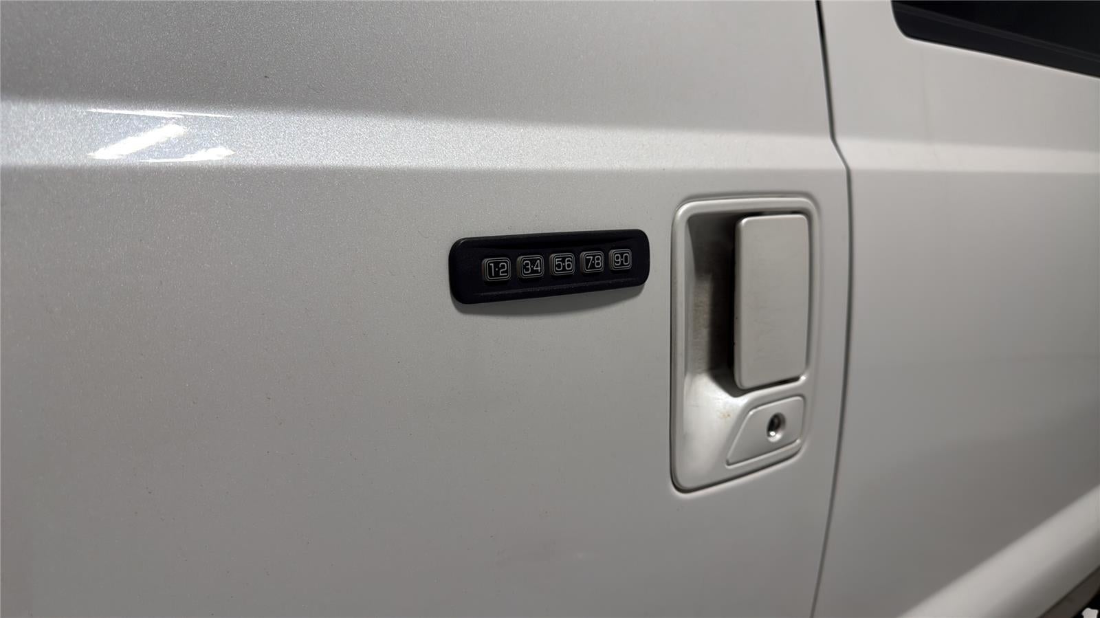 2013 Ford Super Duty F-350 DRW Lariat