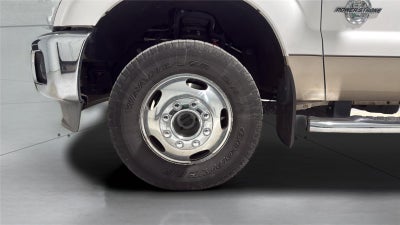 2013 Ford Super Duty F-350 DRW Lariat