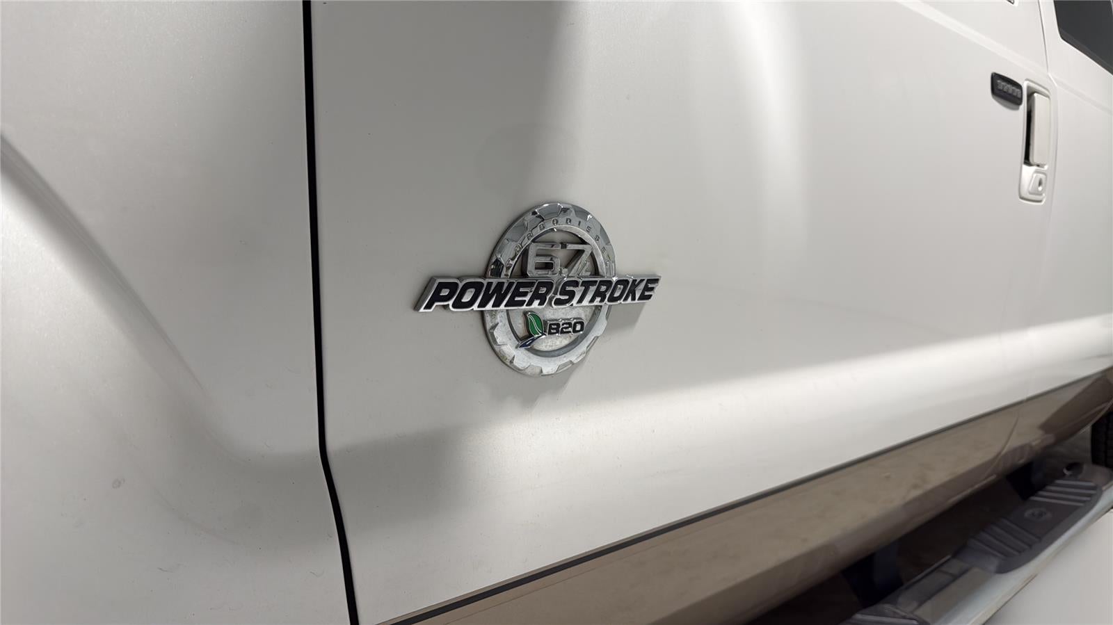 2013 Ford Super Duty F-350 DRW Lariat