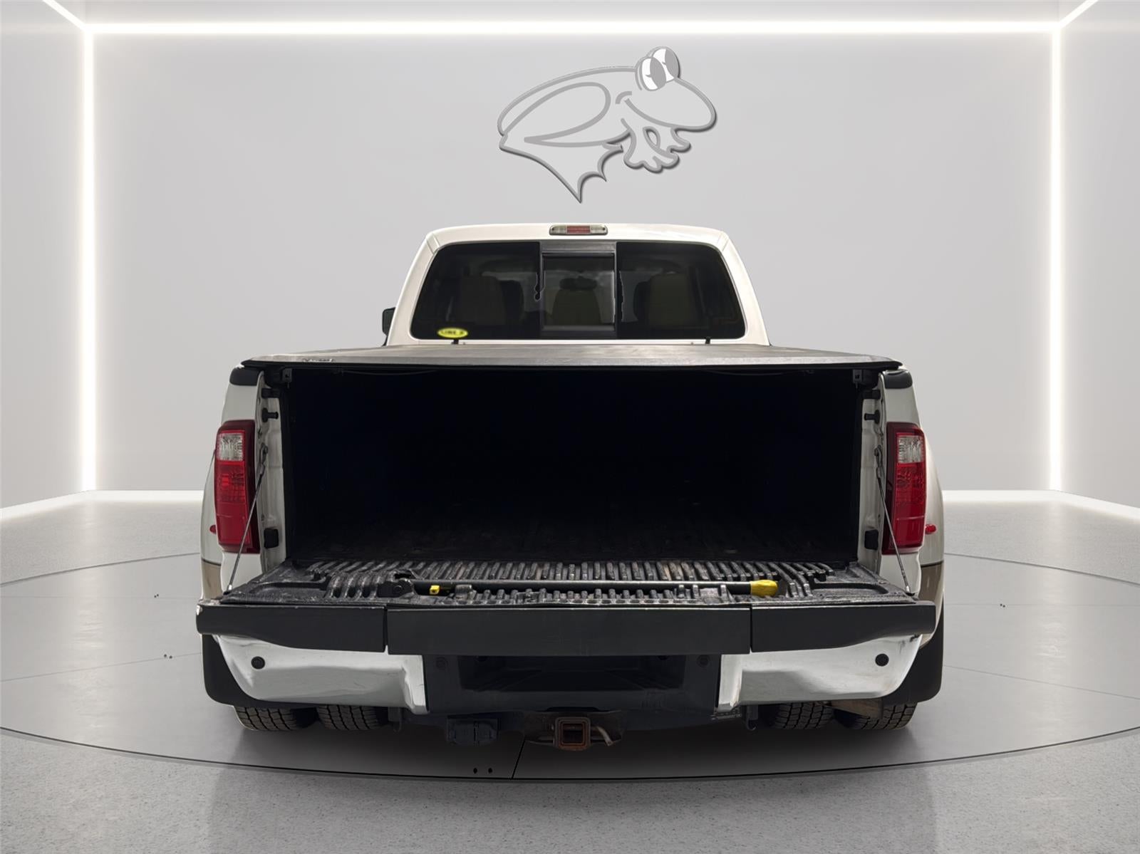2013 Ford Super Duty F-350 DRW Lariat