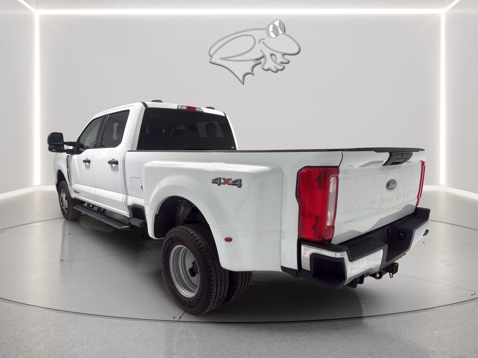 2025 Ford Super Duty F-350 DRW XLT