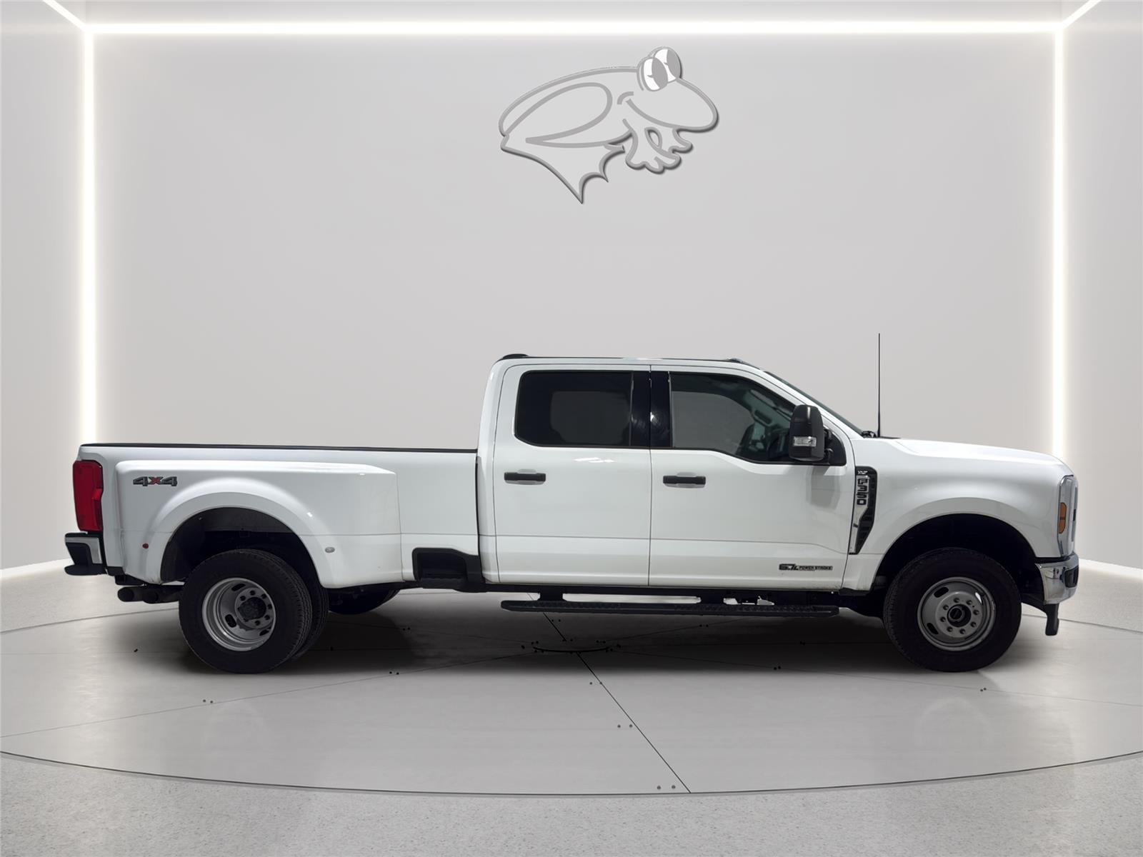 2025 Ford Super Duty F-350 DRW XLT