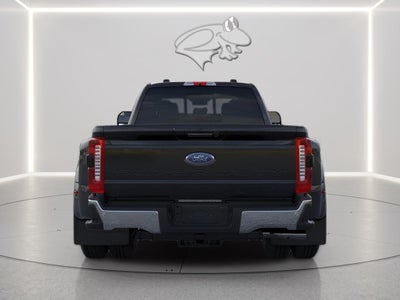 2026 Ford Super Duty F-350 DRW Lariat