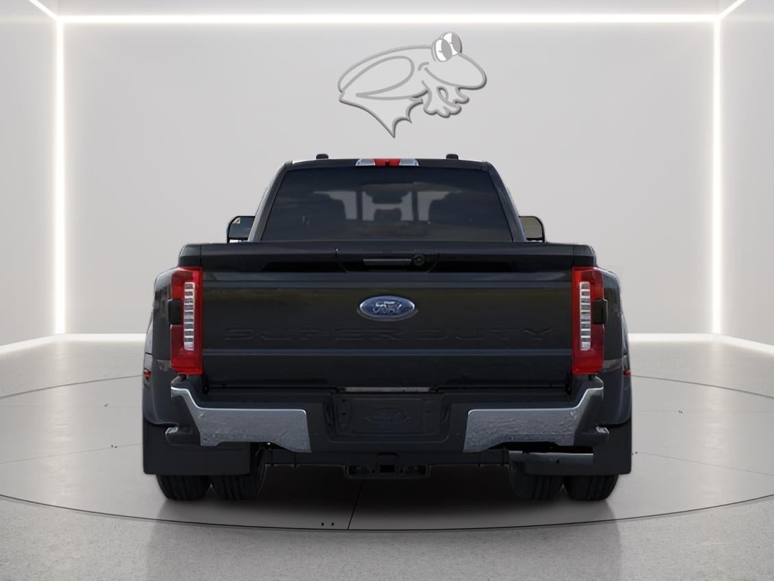 2026 Ford Super Duty F-350 DRW Lariat