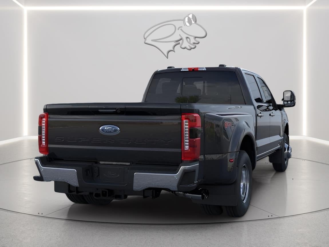 2026 Ford Super Duty F-350 DRW Lariat