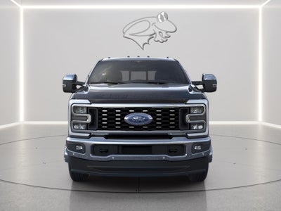 2026 Ford Super Duty F-350 DRW Lariat