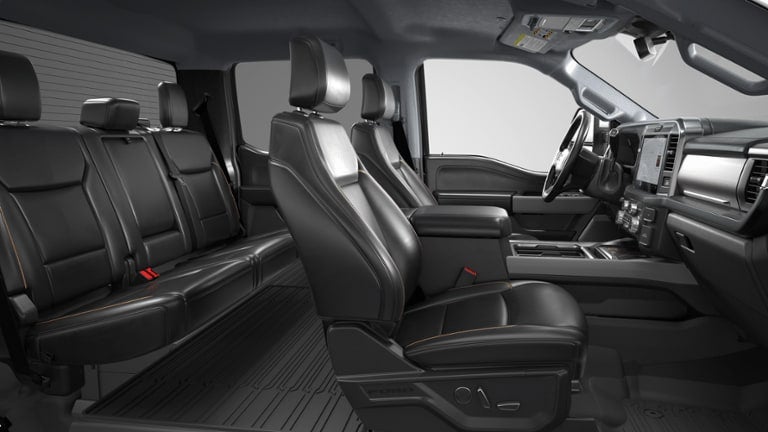 2026 Ford Super Duty F-350 DRW Lariat
