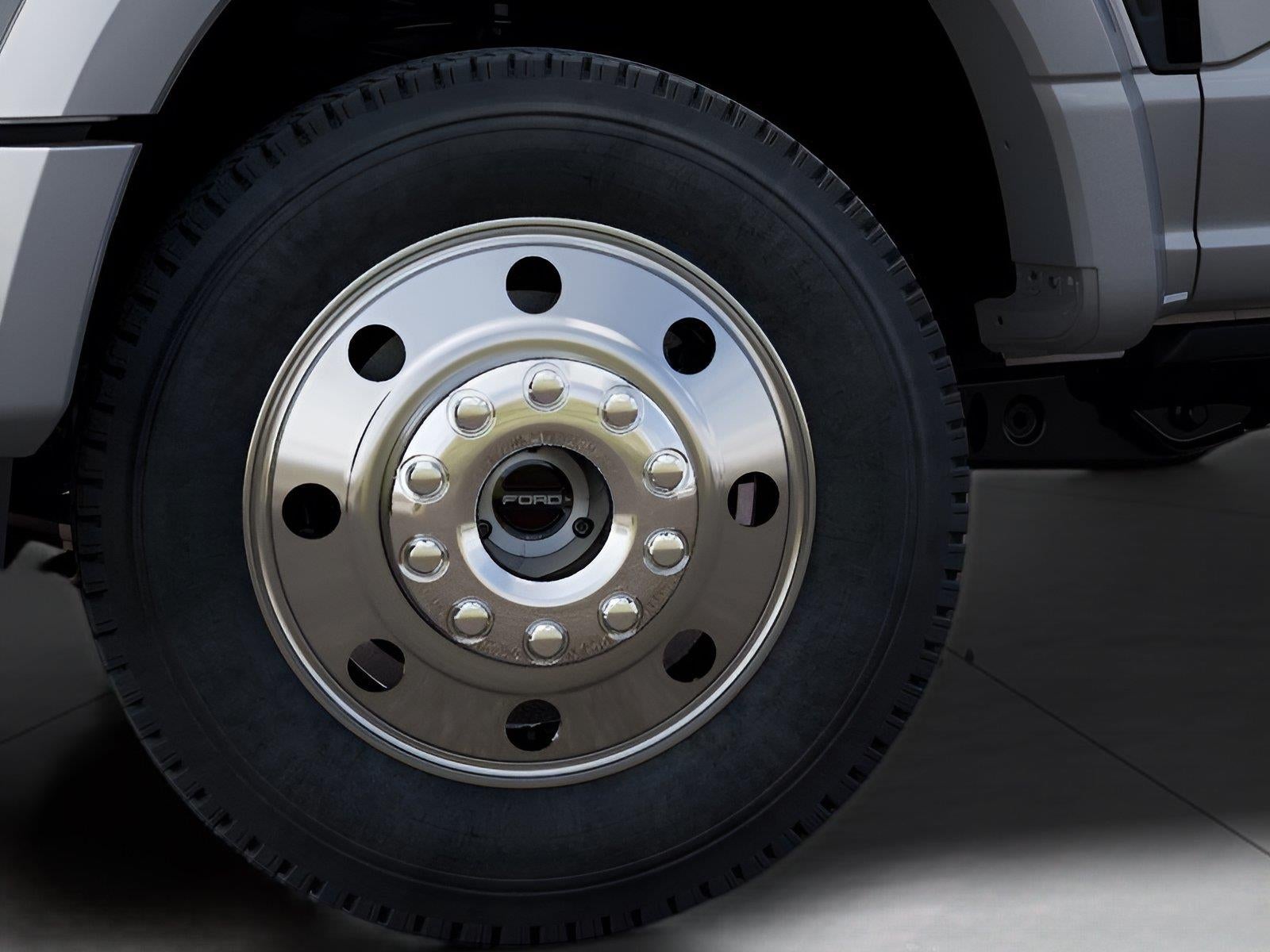 2027 Ford Super Duty F-450 DRW Platinum