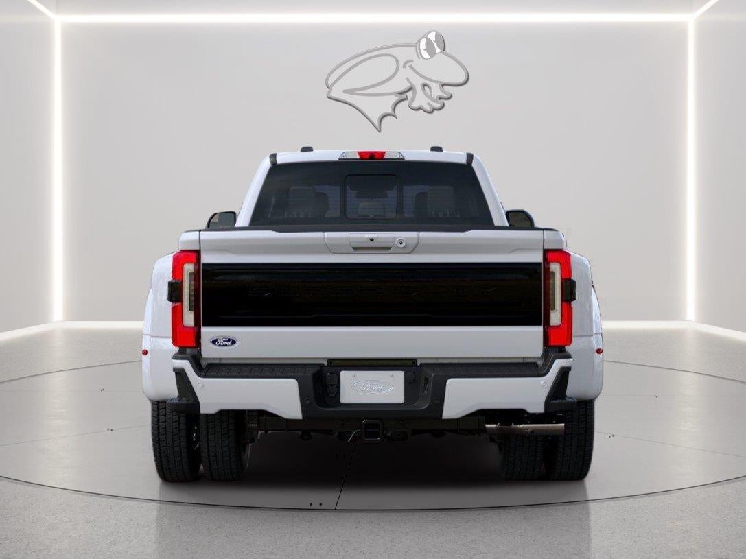 2027 Ford Super Duty F-450 DRW Platinum