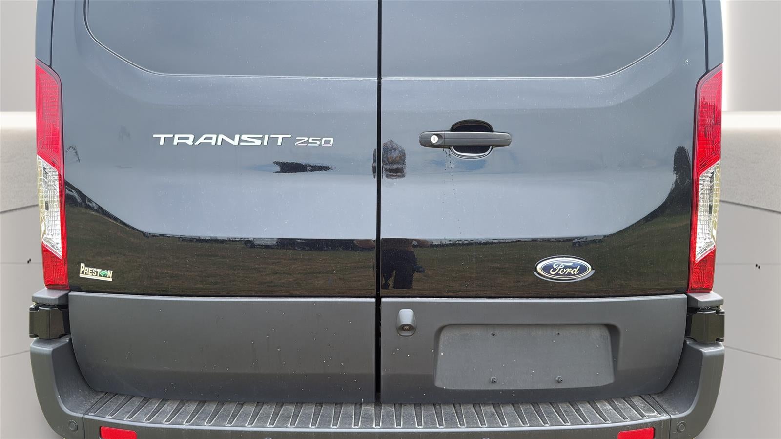 2025 Ford Transit Cargo Van T-250 130" Low Rf 9070 GVWR RWD