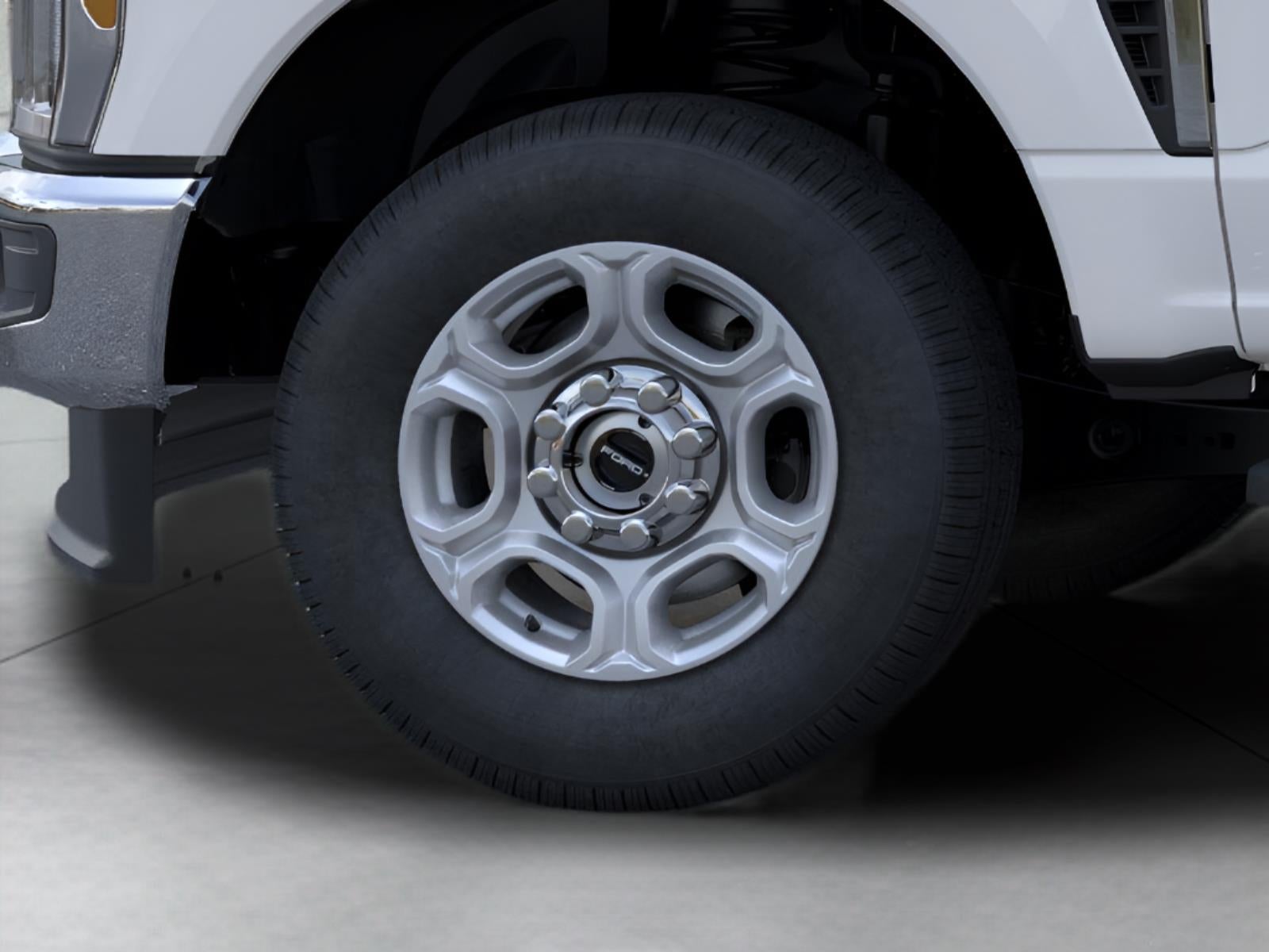 2026 Ford Super Duty F-350 SRW XLT