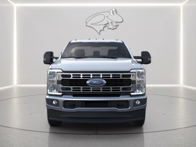 2026 Ford Super Duty F-350 SRW XLT