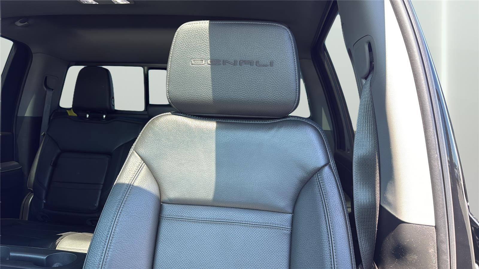 2022 GMC Sierra 3500HD Denali
