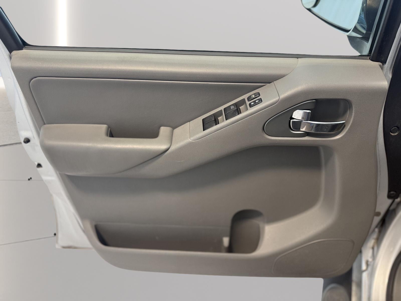 2011 Nissan Frontier SL