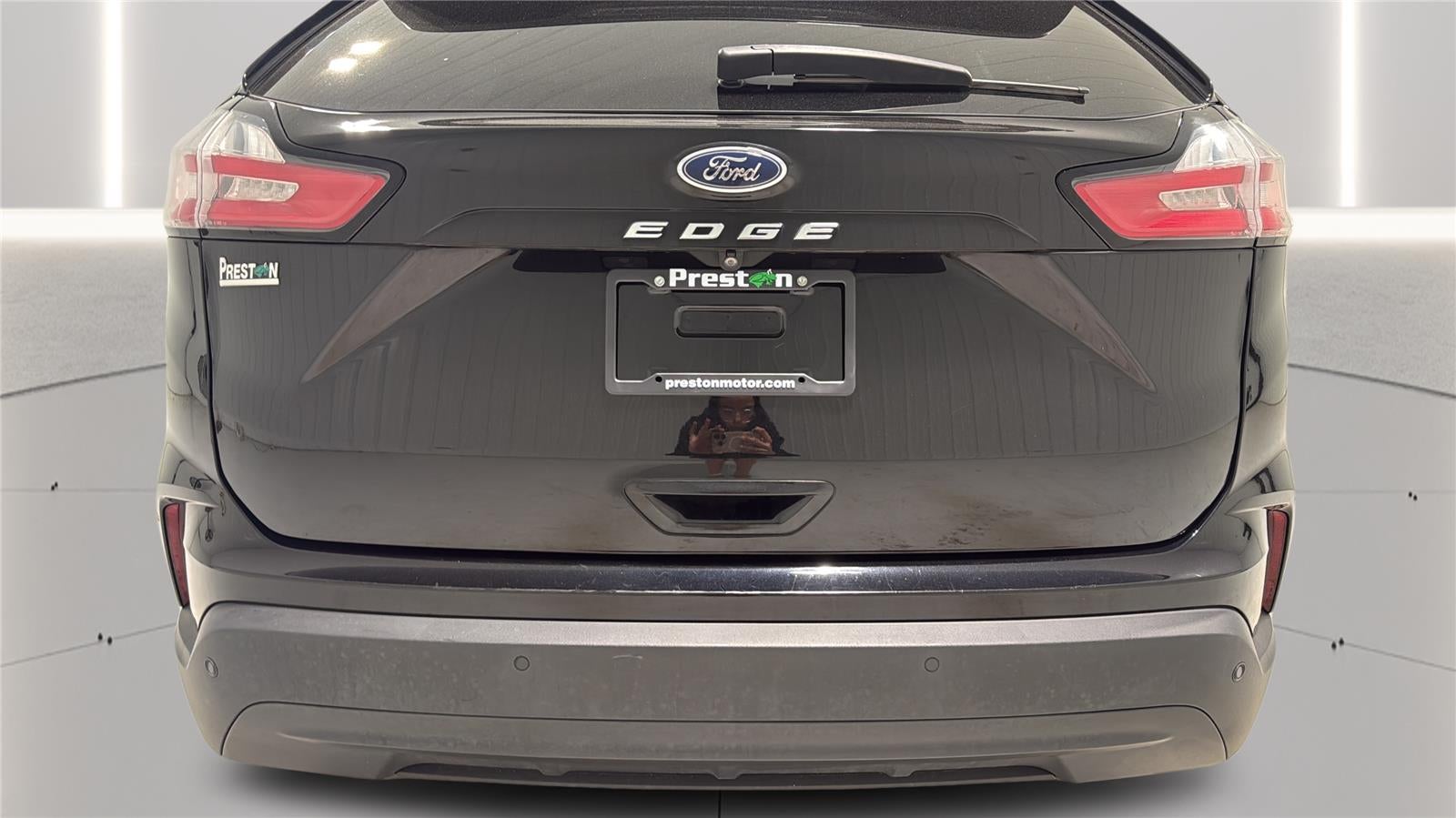 2021 Ford Edge SE
