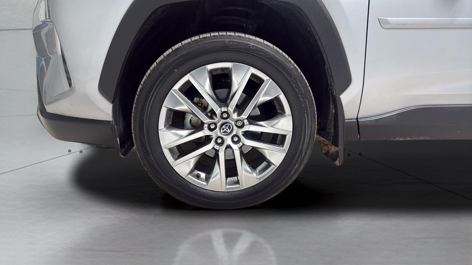2020 Toyota RAV4 XLE Premium