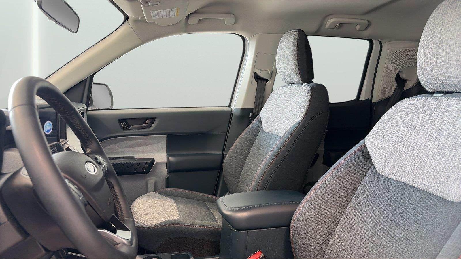 2023 Ford Maverick Base