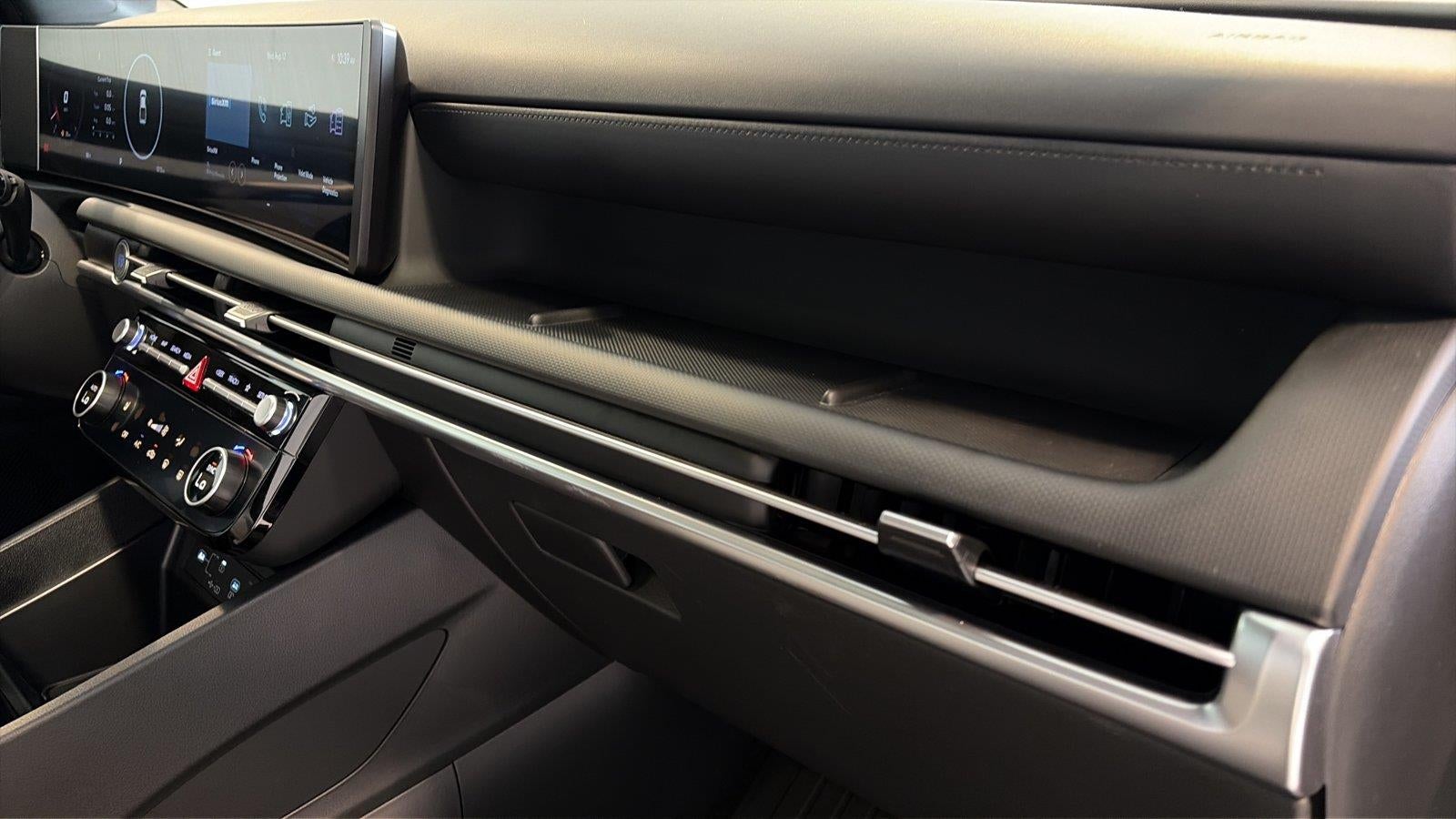 2025 Hyundai Santa Cruz SEL Activity