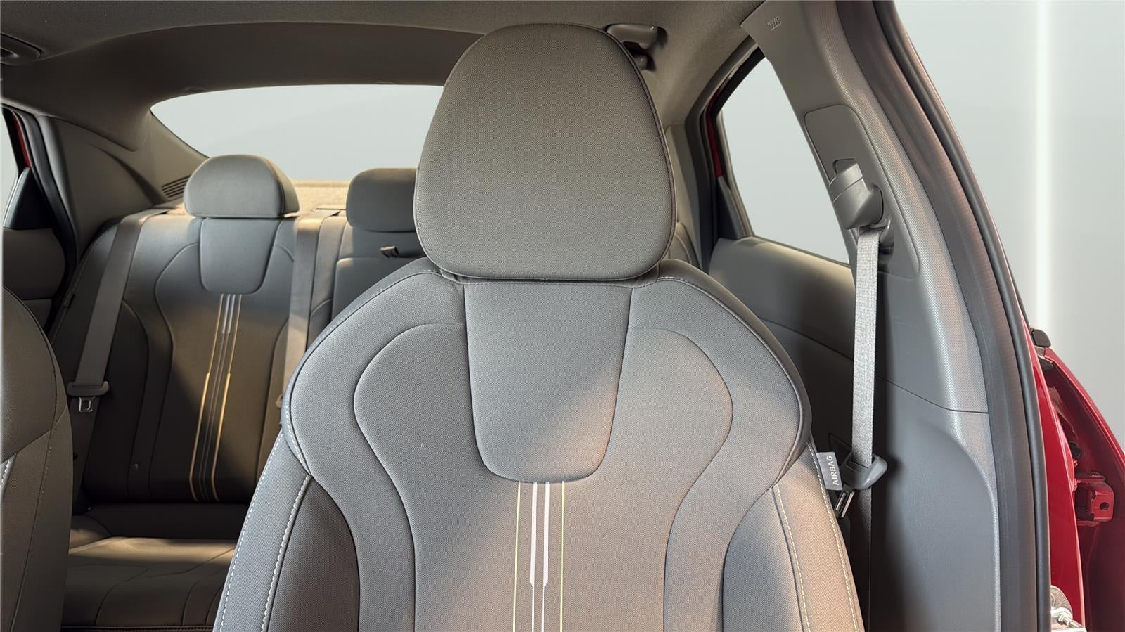 2026 Hyundai Elantra Sel