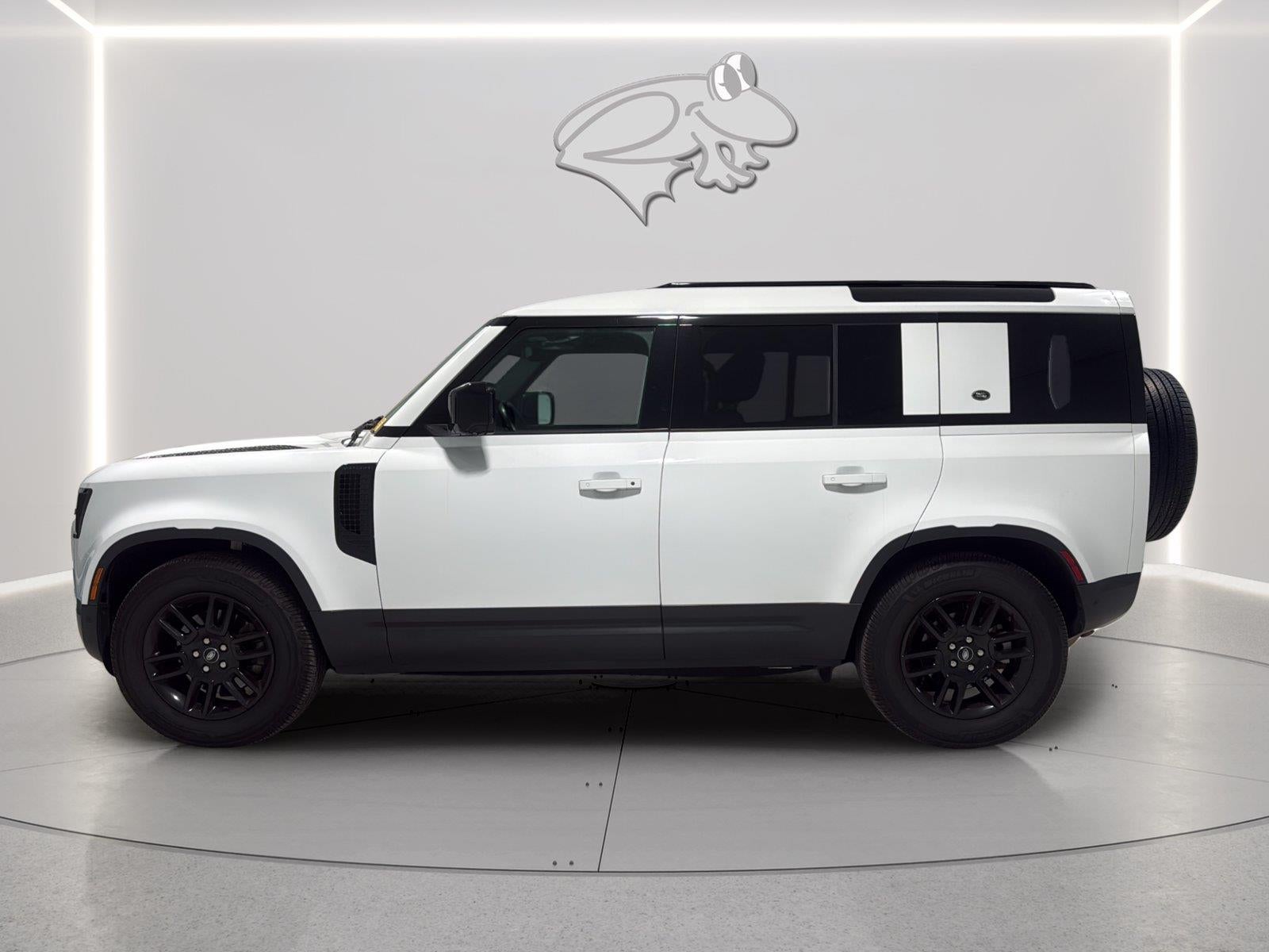 2024 Land Rover Defender S