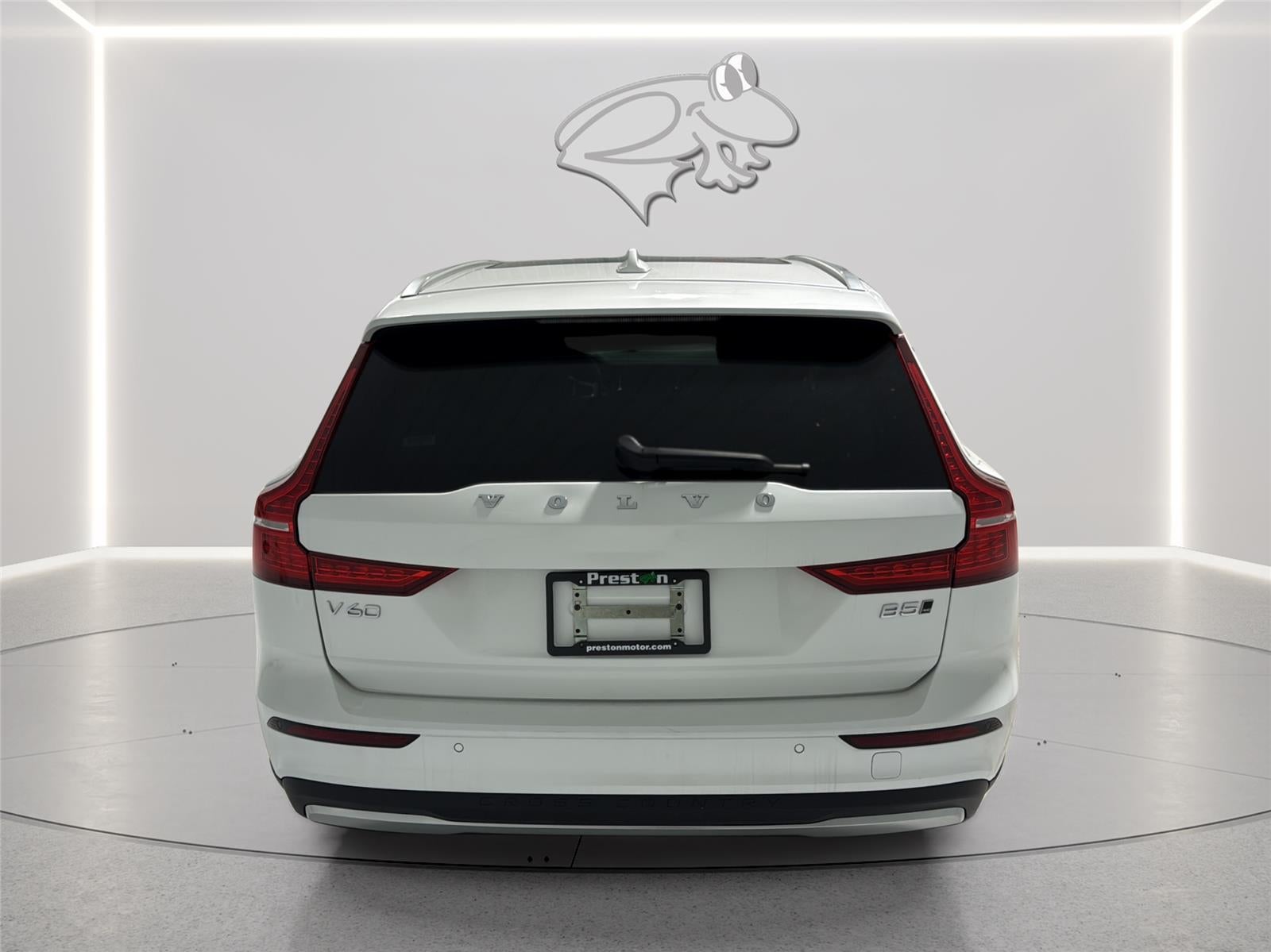 2025 Volvo V60 Cross Country Plus