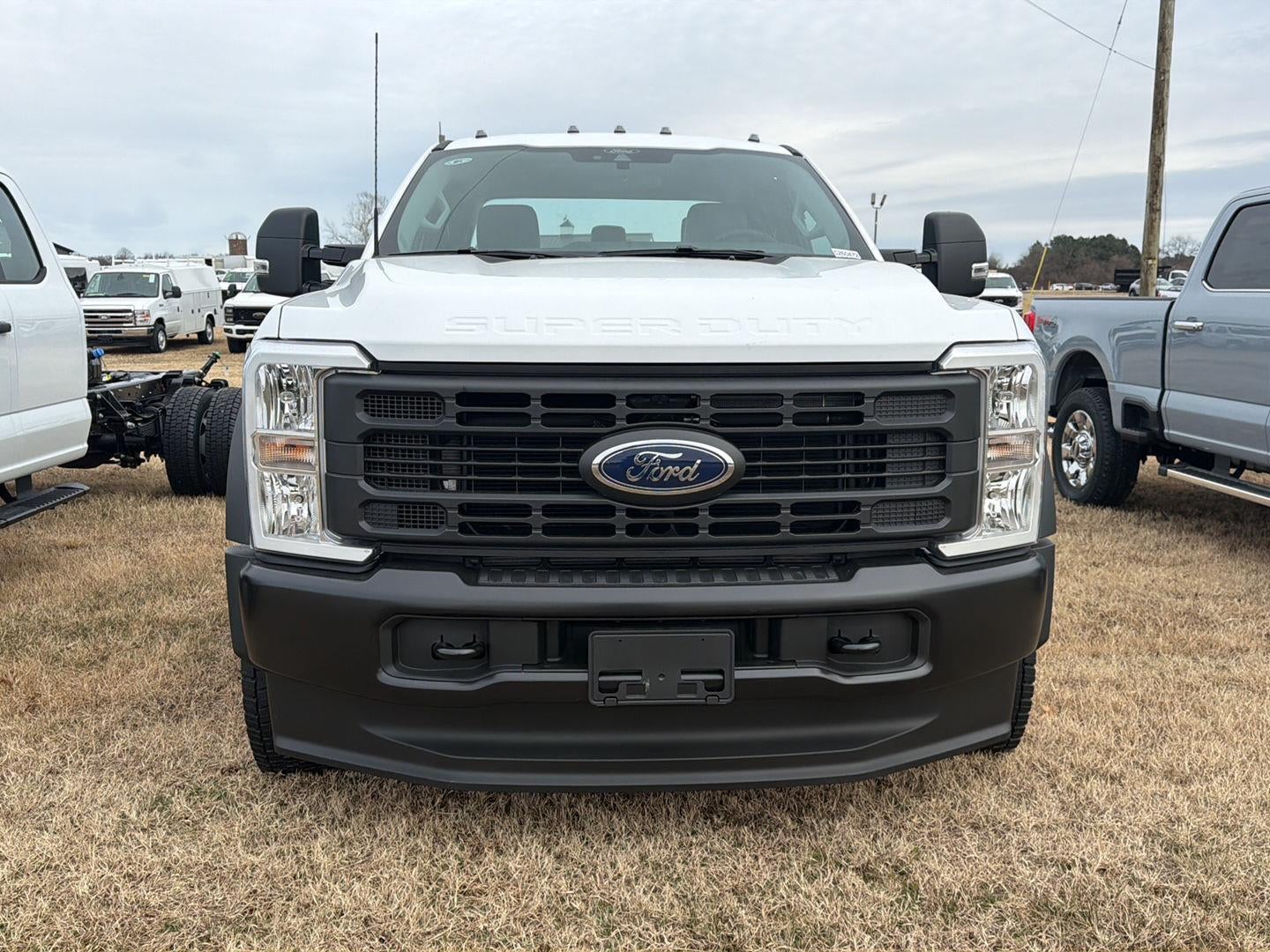 2026 Ford Super Duty F-550 DRW XL