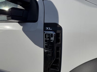 2026 Ford Super Duty F-550 DRW XL