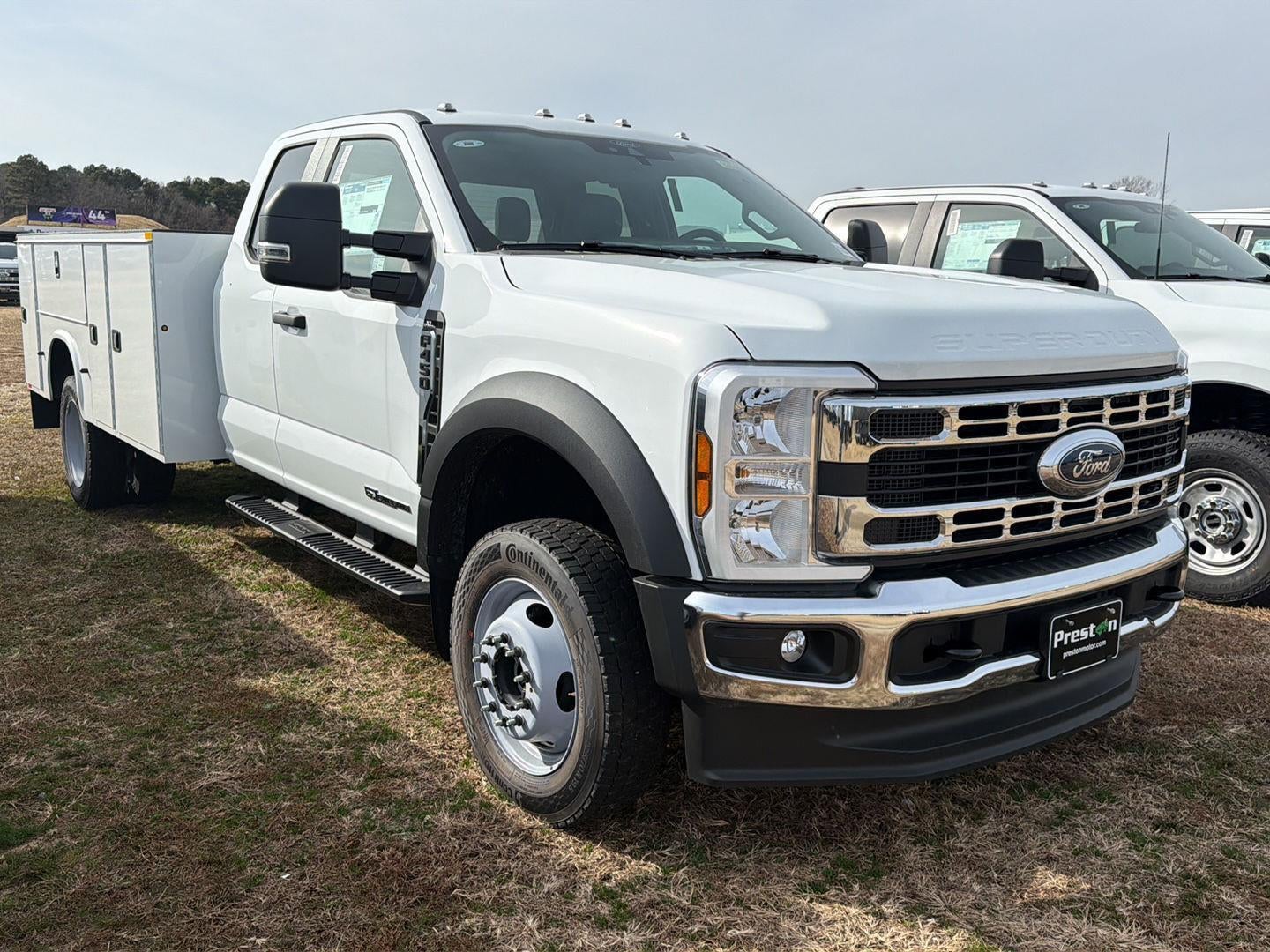2025 Ford Super Duty F-450 DRW XLT