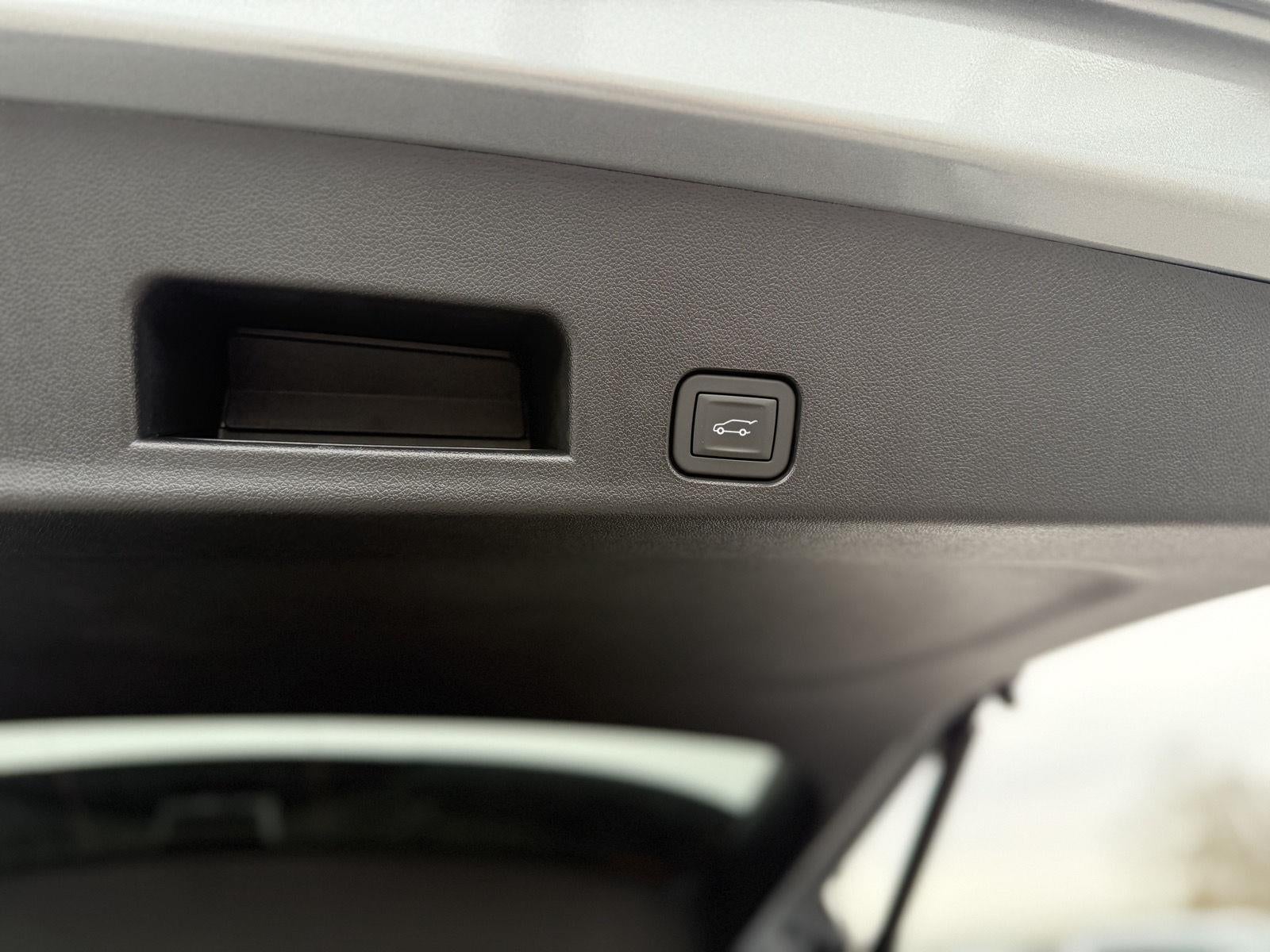 2025 Chevrolet Traverse FWD RS