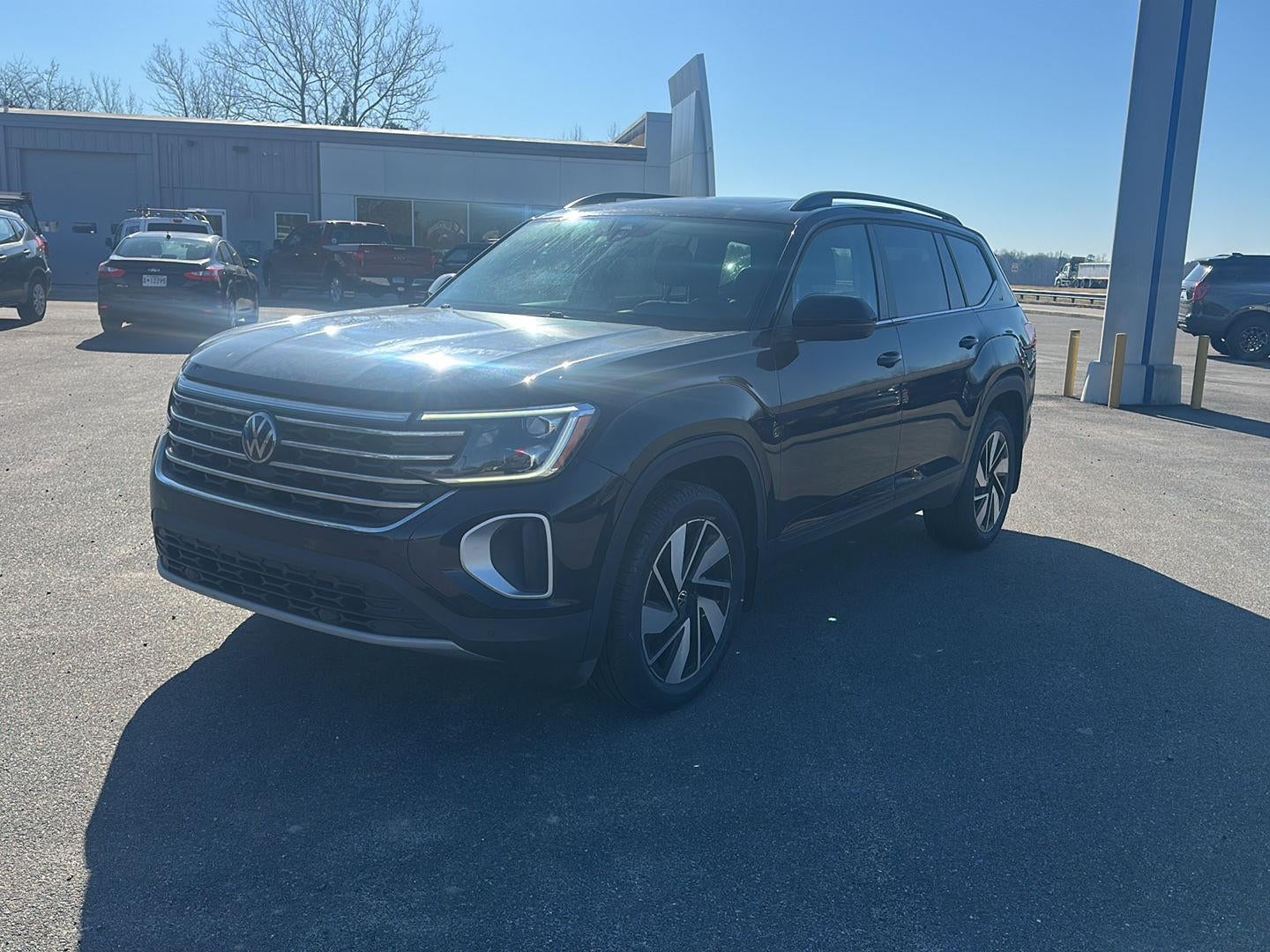 2024 Volkswagen Atlas 2.0T SE w/Technology