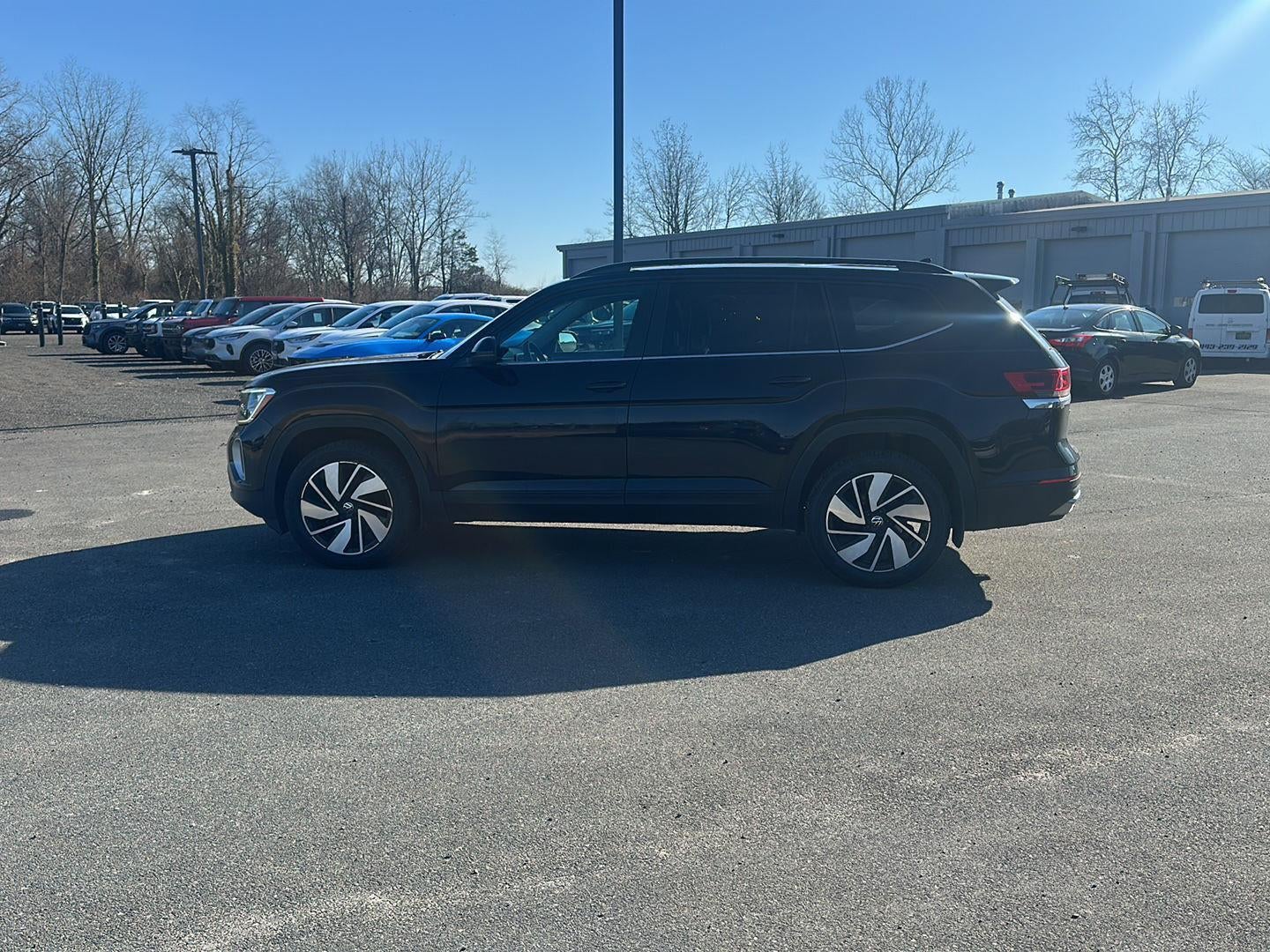 2024 Volkswagen Atlas 2.0T SE w/Technology