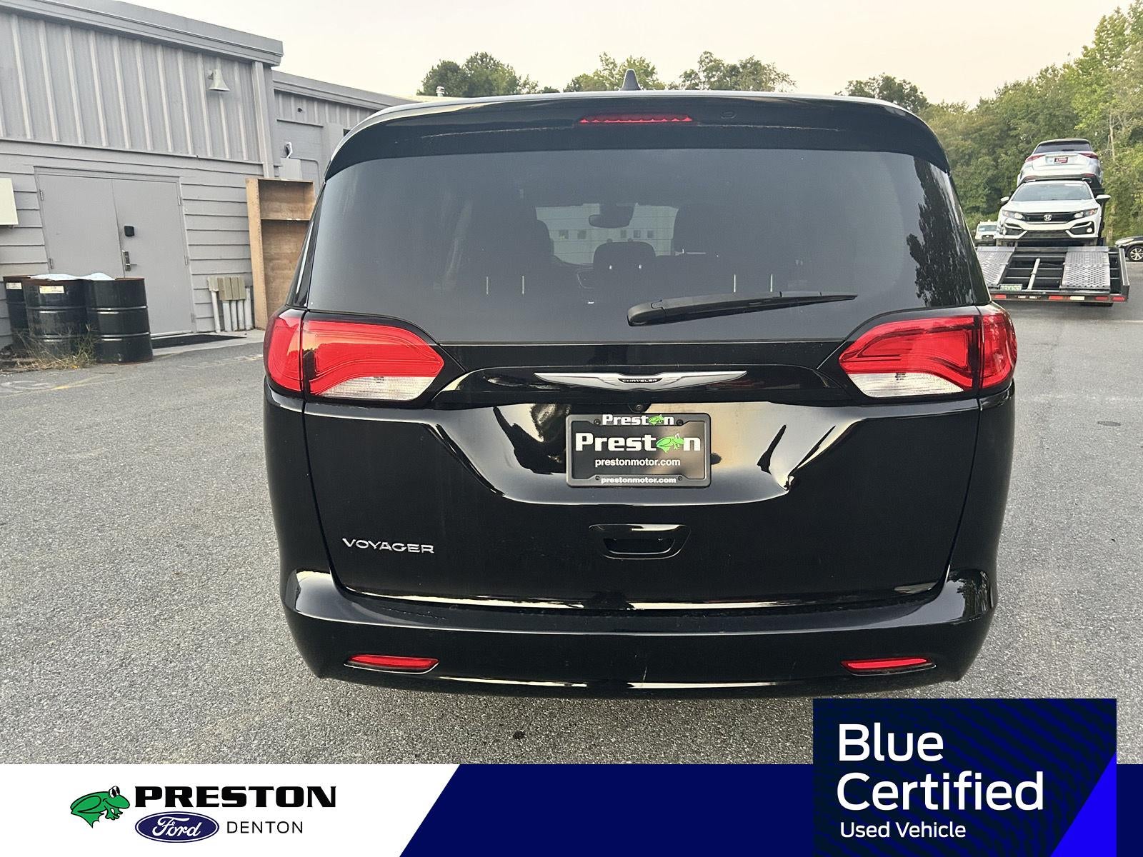2024 Chrysler Voyager LX