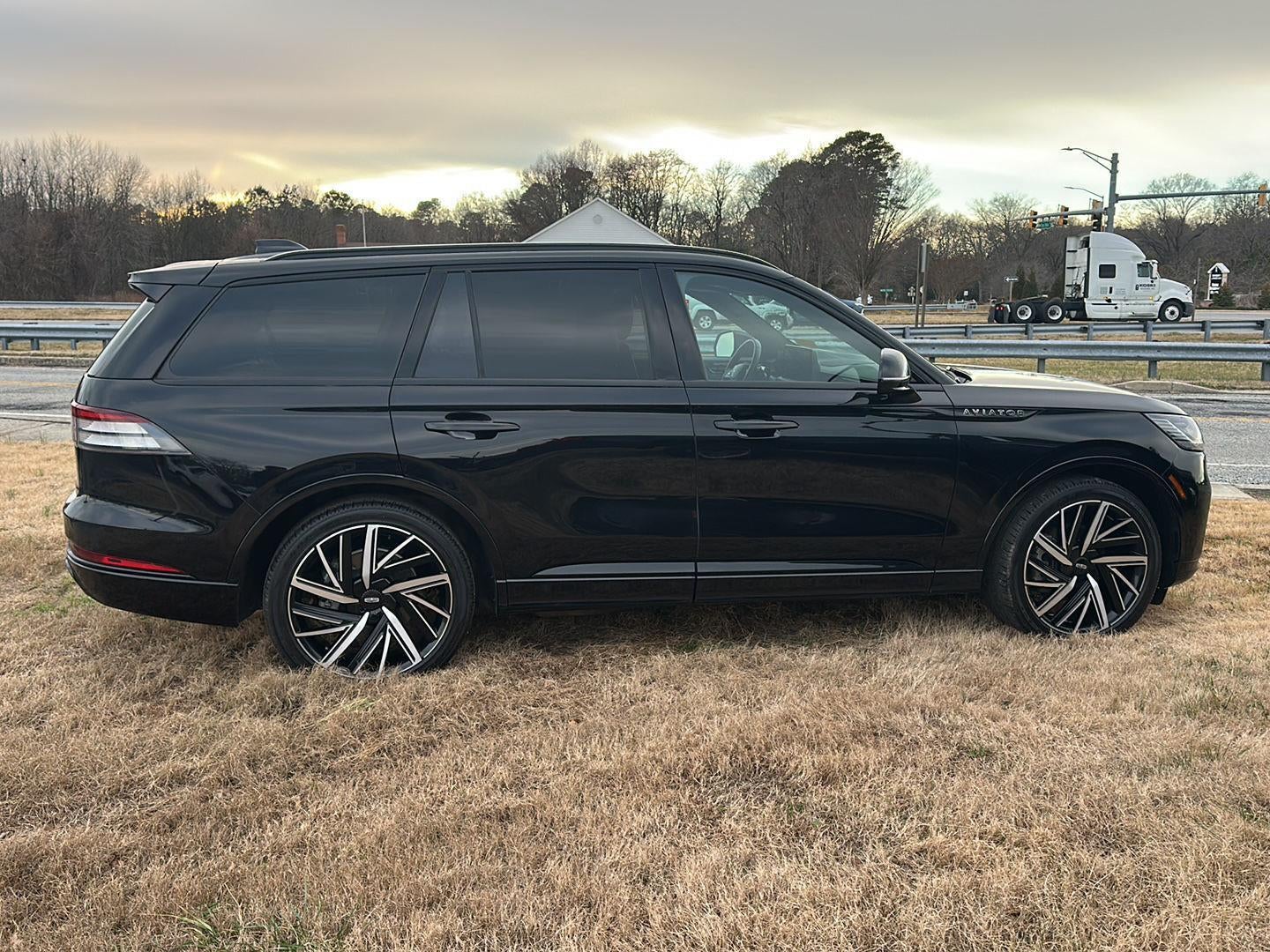 2025 Lincoln Aviator Black Label