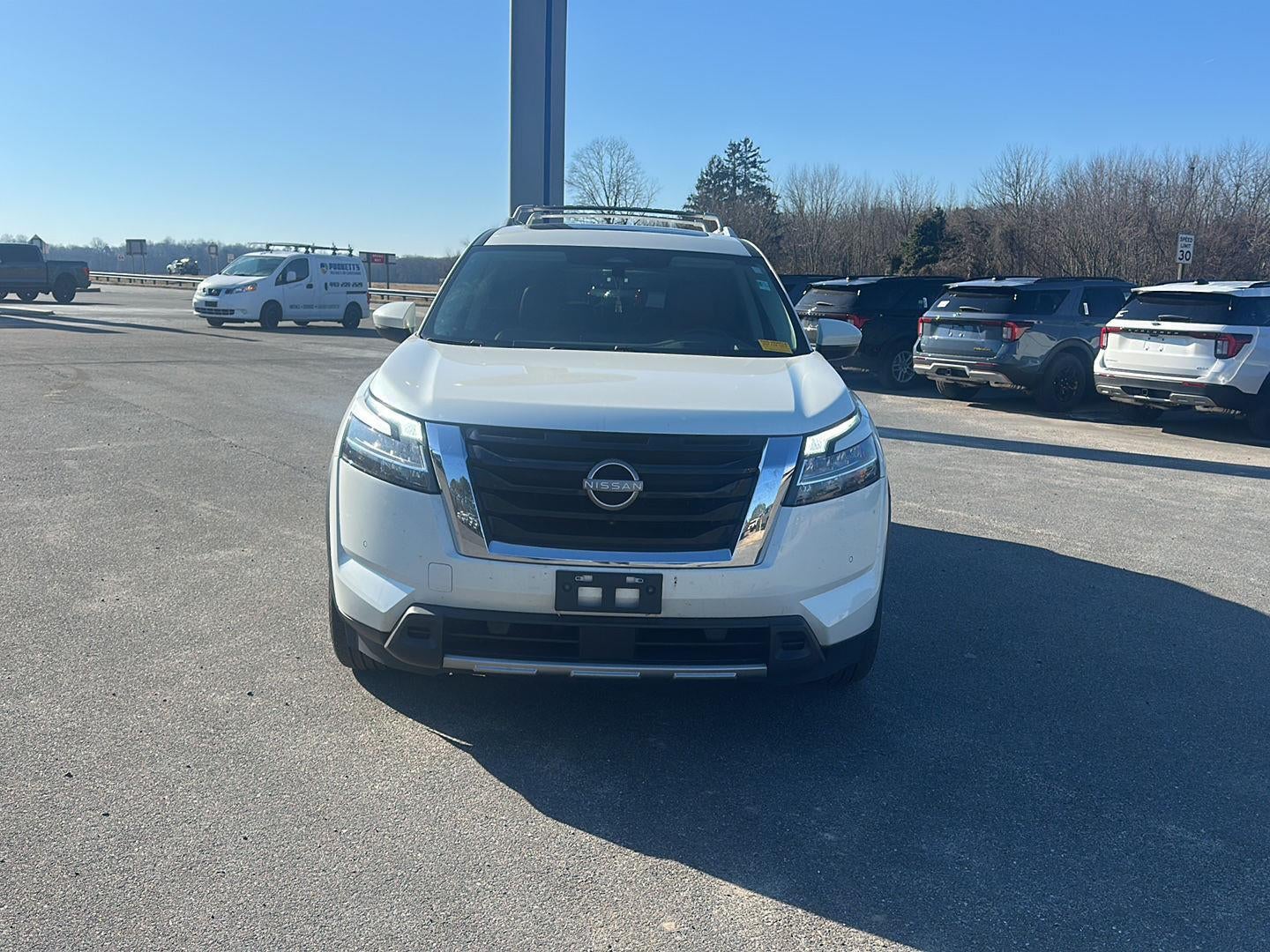 2023 Nissan Pathfinder Platinum