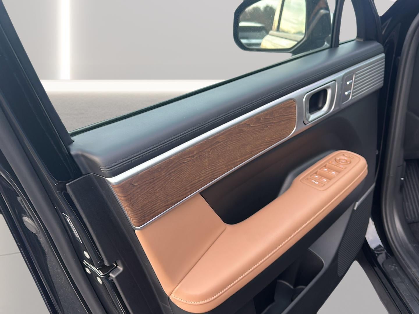 2025 Hyundai SANTA FE LIMI