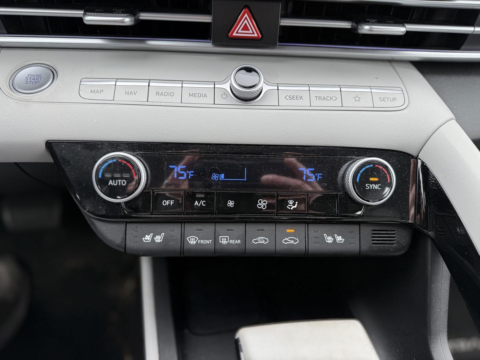 2024 Hyundai Elantra Hybrid Limited