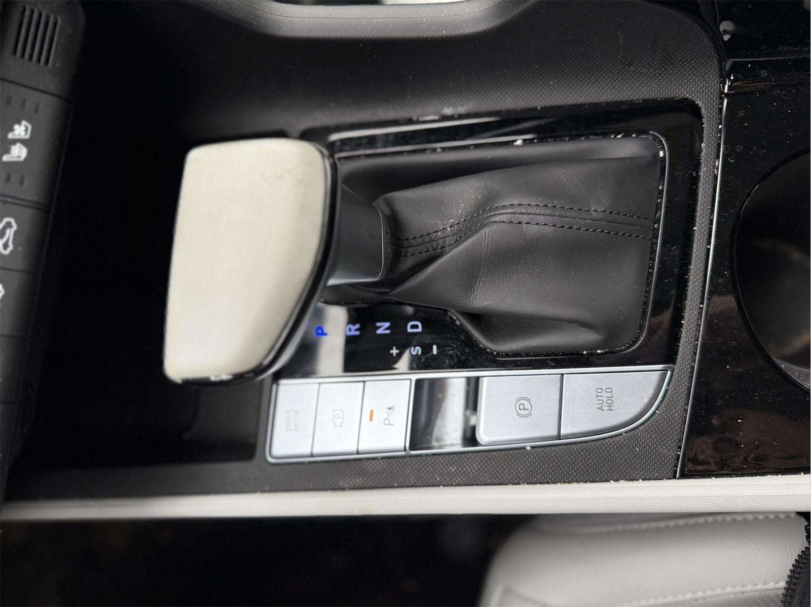 2024 Hyundai Elantra Hybrid Limited