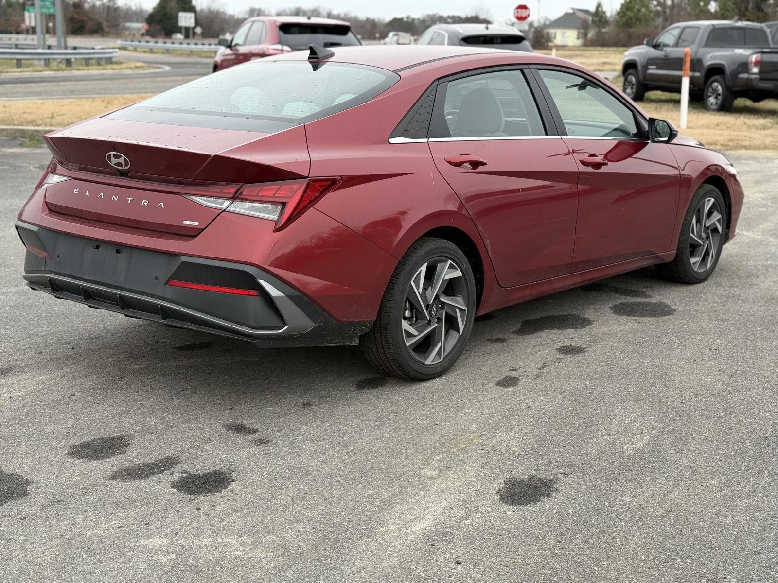 2024 Hyundai Elantra Hybrid Limited