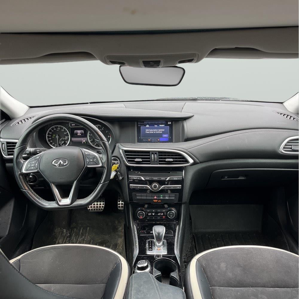 2018 INFINITI QX30 Sport