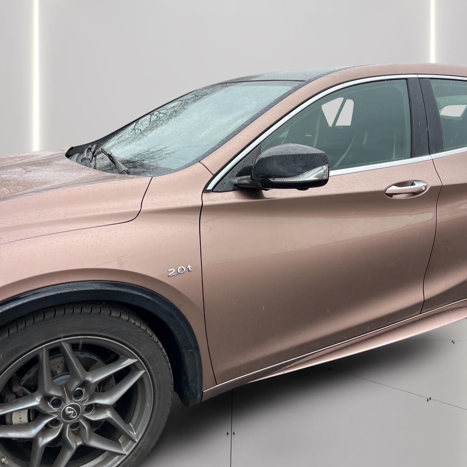 2018 INFINITI QX30 Sport