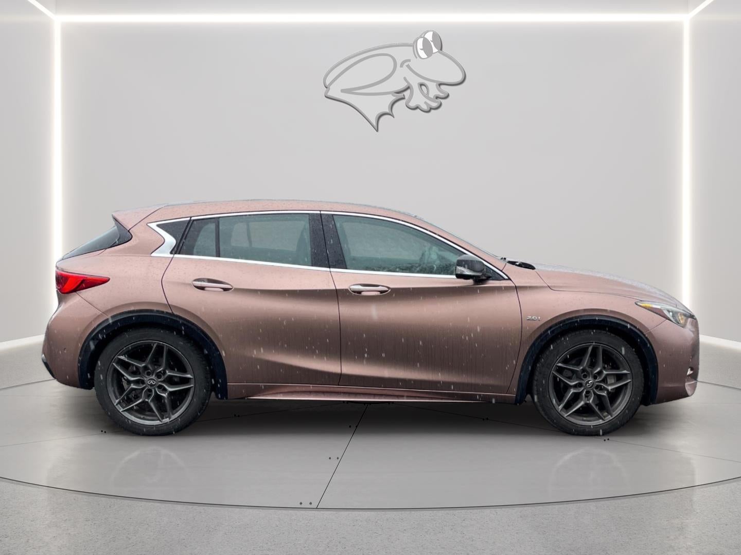 2018 INFINITI QX30 Sport