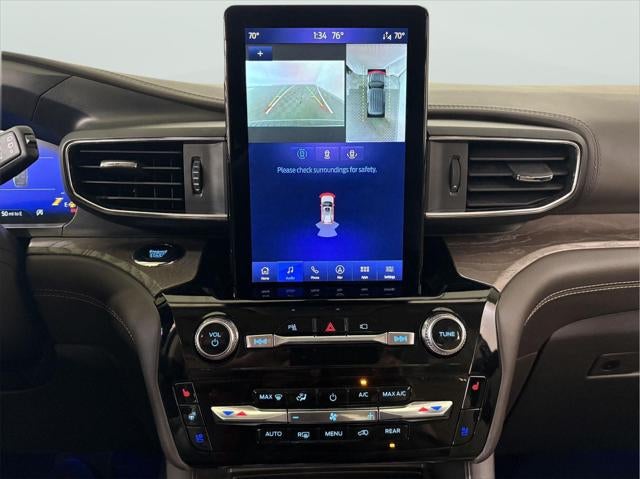 2023 Ford Explorer Platinum