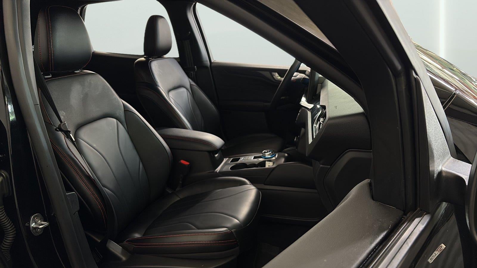 2025 Ford Escape ST-Line Elite