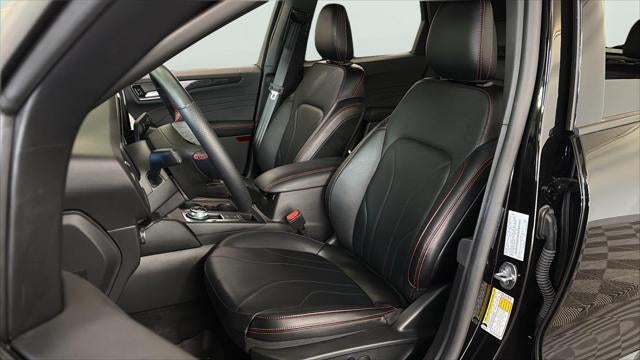2025 Ford Escape ST-Line Elite