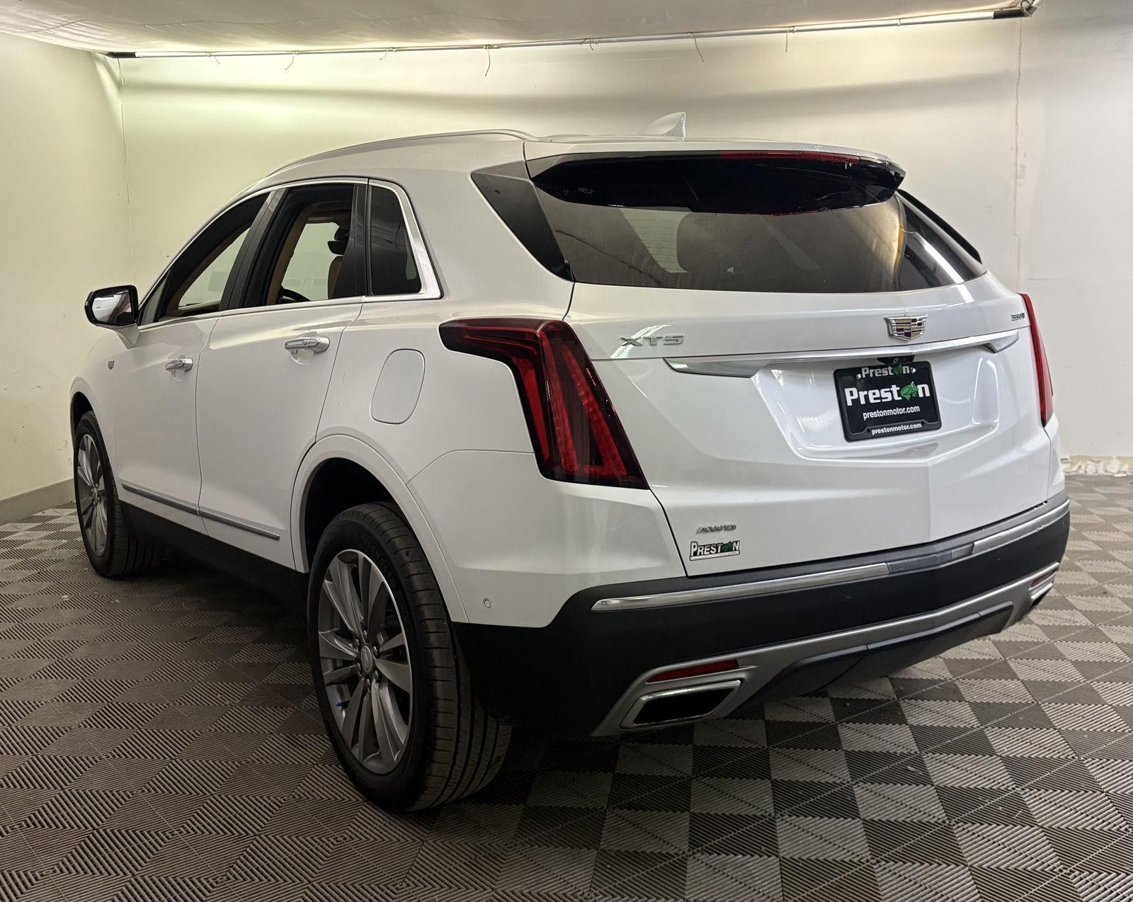 2022 Cadillac XT5 AWD Premium Luxury