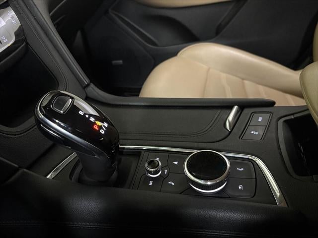 2022 Cadillac XT5 AWD Premium Luxury